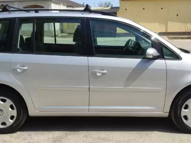 Volkswagen Touran, 2006 1, avtobaza.tj