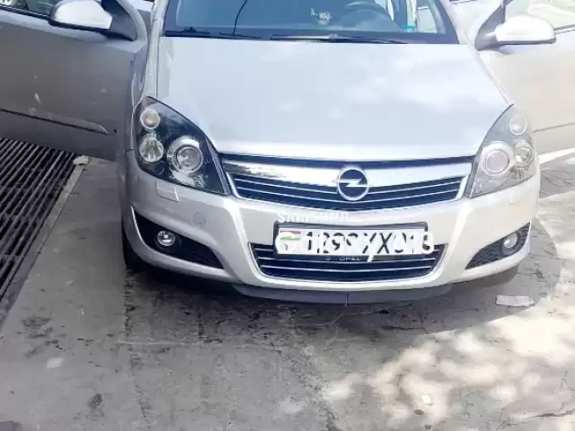 Opel Astra H, 2010 1, avtobaza.tj