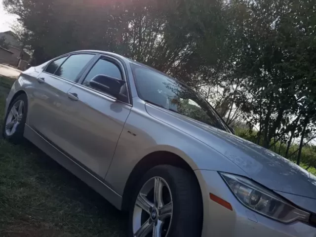BMW 3 Series 320i, 2013 1, avtobaza.tj