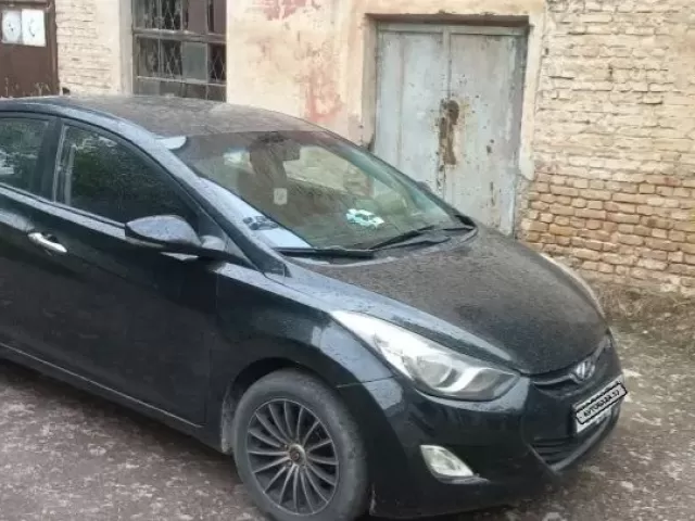 Hyundai Avante 1, avtobaza.tj