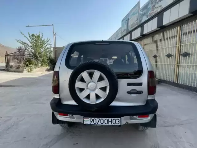 Chevrolet Niva, 2004 1, avtobaza.tj