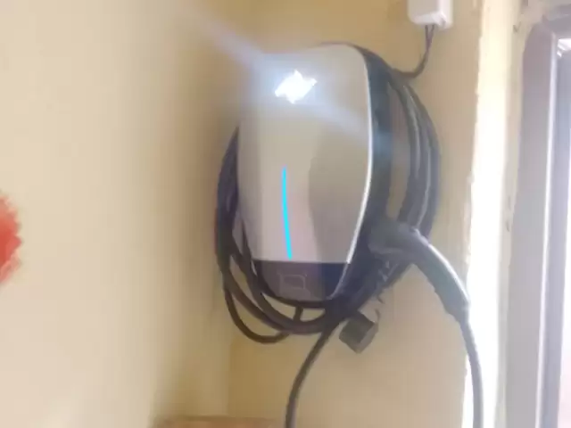 Установка зарядка электромобил 1, farmo.tj