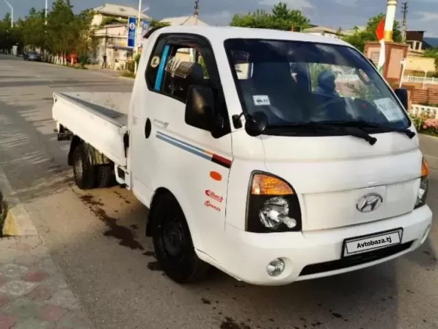 Hyundai Porter 2 1, avtobaza.tj