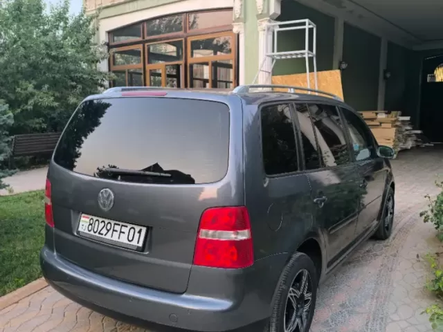 Volkswagen Touran, 2006 1, avtobaza.tj