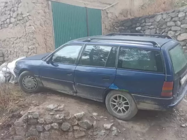 Opel Astra F 1, avtobaza.tj