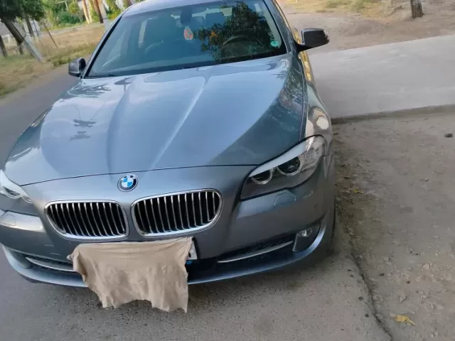 BMW 5 Series 520 1, avtobaza.tj