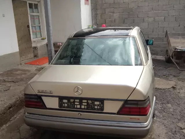 Mercedes-Benz W124 1, avtobaza.tj