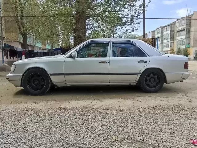Mercedes-Benz W124, 1987 1, avtobaza.tj