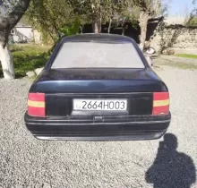 Opel Vectra A, 1991 в Хамадани