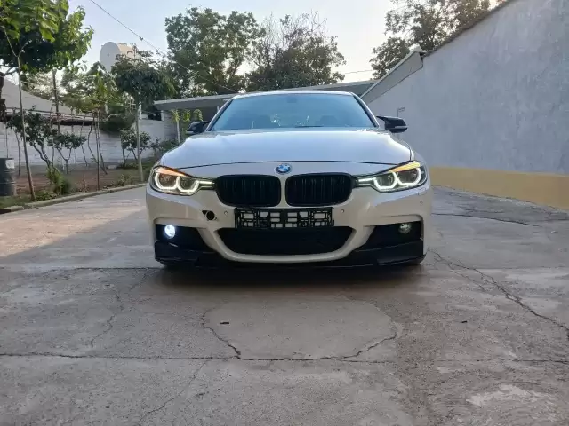 BMW 3 Series 320i, 2012 1, avtobaza.tj