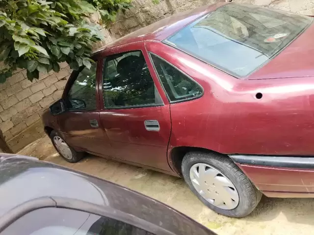 Opel Vectra A, 1990 1, avtobaza.tj
