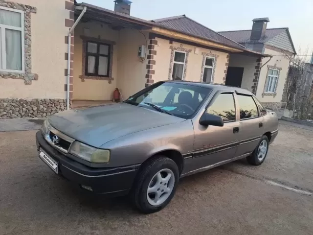 Opel Vectra A 1, avtobaza.tj