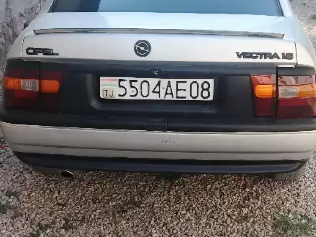Opel Vectra A, 1990 1, avtobaza.tj