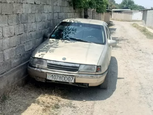 Opel Vectra A, 1990 1, avtobaza.tj