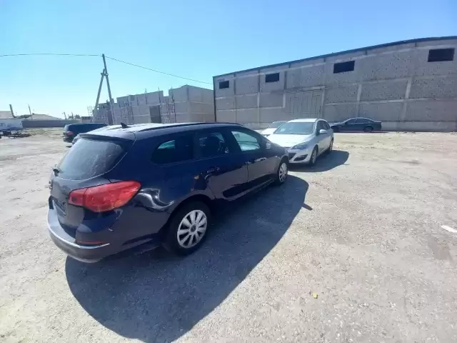 Opel Astra J, 2014 1, avtobaza.tj