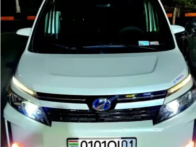 Toyota Voxy, 2015 1, avtobaza.tj