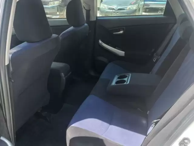 Toyota Prius, 2014 1, avtobaza.tj Toyota Prius, 2014 1, avtobaza.tj