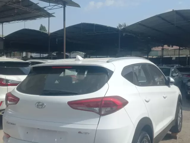 Hyundai Tucson 1, avtobaza.tj