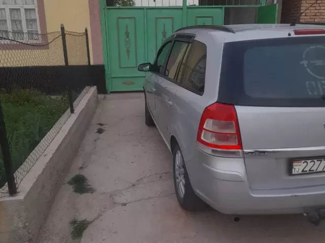 Opel Zafira, 2009 1, avtobaza.tj