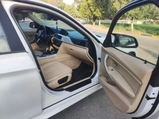 BMW 3 Series 320i, 2012 1, avtobaza.tj