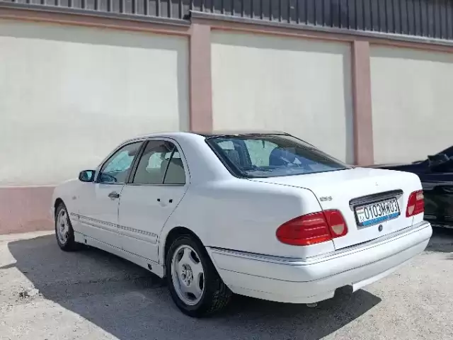 Mercedes-Benz E class, 1997 1, avtobaza.tj