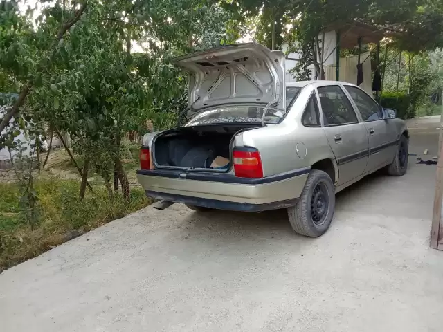 Opel Vectra A, 1993 1, avtobaza.tj