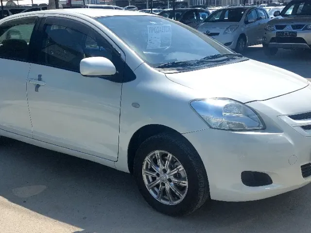 Toyota Vitz 1, avtobaza.tj