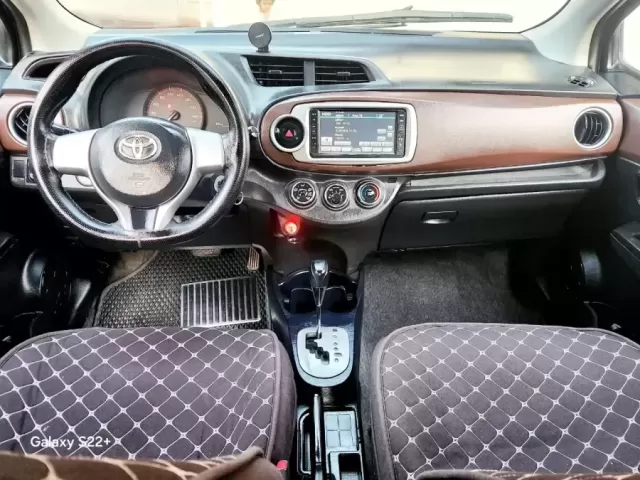 Toyota Vitz, 2011 1, avtobaza.tj