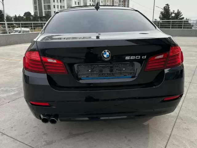 BMW 5 Series 525, 2014 1, avtobaza.tj