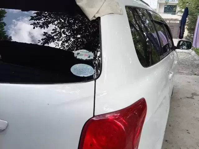 Toyota Fielder, 2008 1, avtobaza.tj