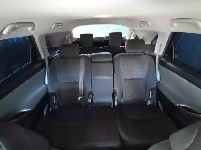 Toyota Mark X ZiO, 2009 1, avtobaza.tj