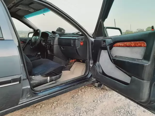 Opel Vectra A, 1996 1, avtobaza.tj