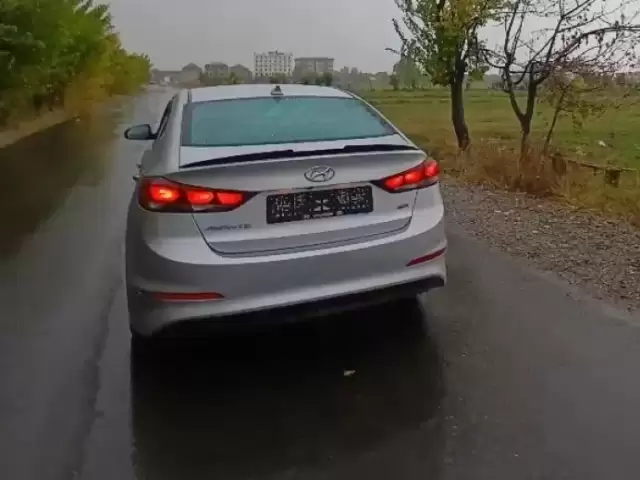 Hyundai Avante, 2018 1, avtobaza.tj