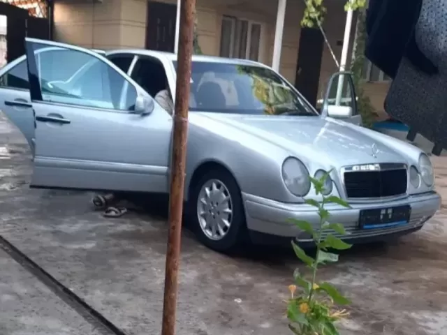 Mercedes-Benz E class, 1997 1, avtobaza.tj