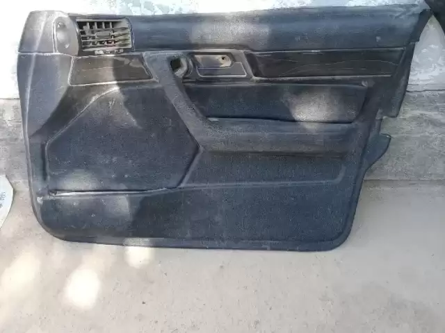 Дверний карти BMW 1, avtobaza.tj