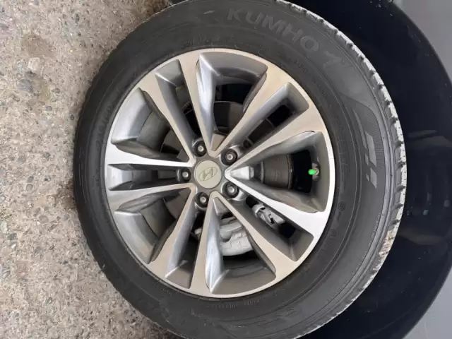 Hyundai Santa Fe, 2016 1, avtobaza.tj