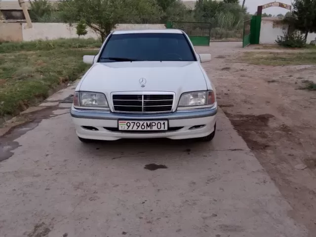Mercedes-Benz 190, 1993 1, avtobaza.tj