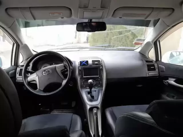 Toyota Blade, 2010 1, avtobaza.tj