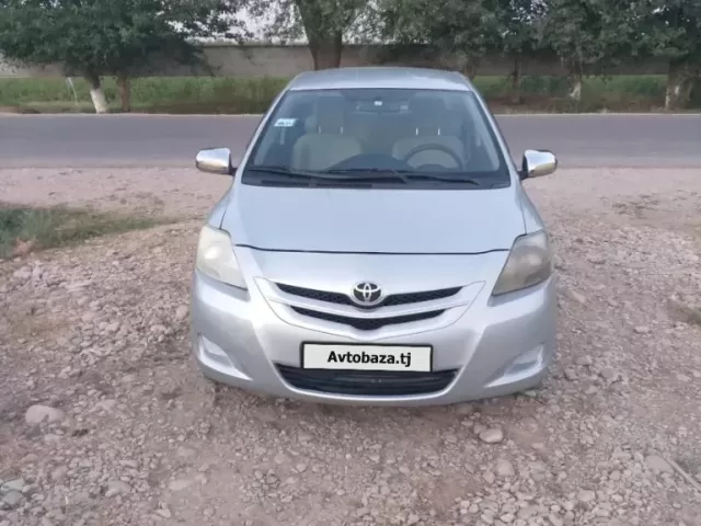 Toyota Belta 1, avtobaza.tj