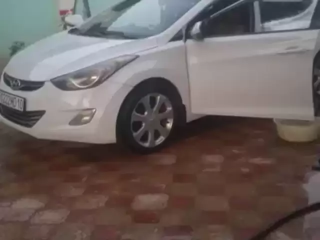 Hyundai Elantra, 2013 1, avtobaza.tj