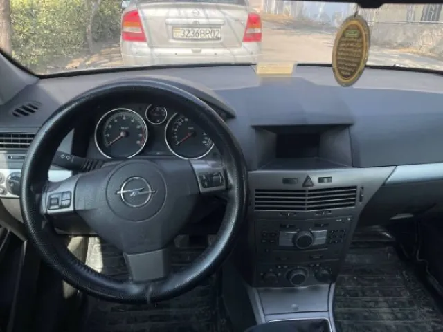 Opel Astra H 1, avtobaza.tj