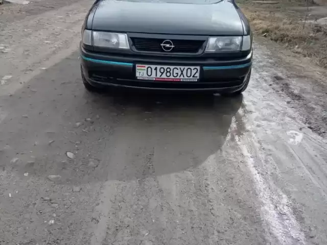 Opel Vectra A, 1995 1, avtobaza.tj Opel Vectra A, 1995 1, avtobaza.tj