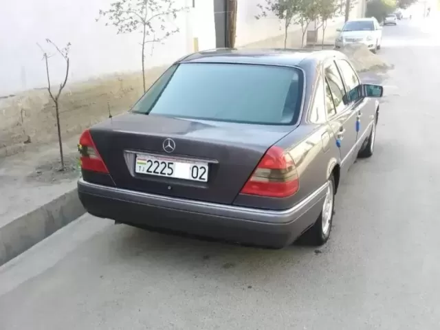 Mercedes-Benz E class 1, avtobaza.tj