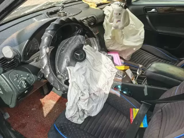 Mercedes-Benz C class, 2006 1, avtobaza.tj