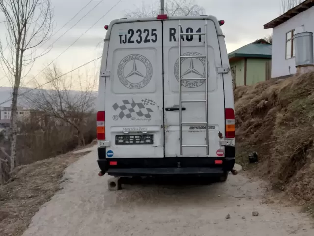 Грузовики Mercedes-Benz Sprinter, 1999 1, avtobaza.tj