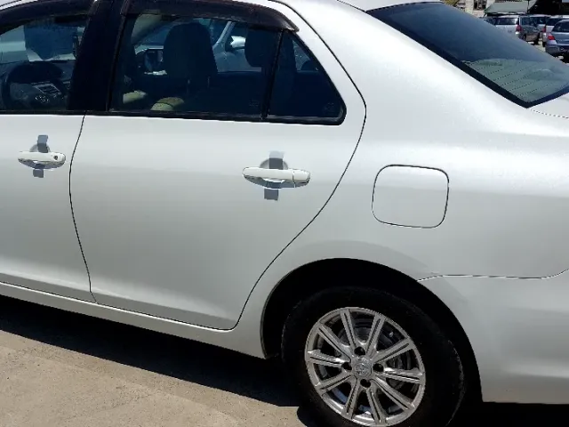 Toyota Vitz 1, avtobaza.tj