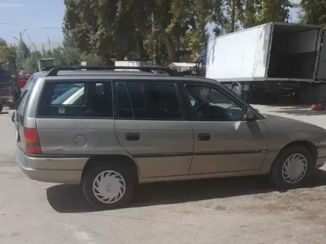 Opel Astra F 1, avtobaza.tj