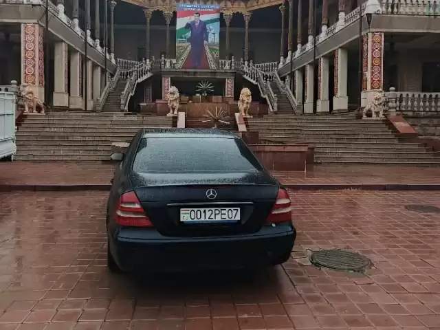 Mercedes-Benz E class, 2004 1, avtobaza.tj