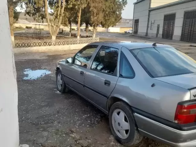 Opel Vectra A, 1995 1, avtobaza.tj