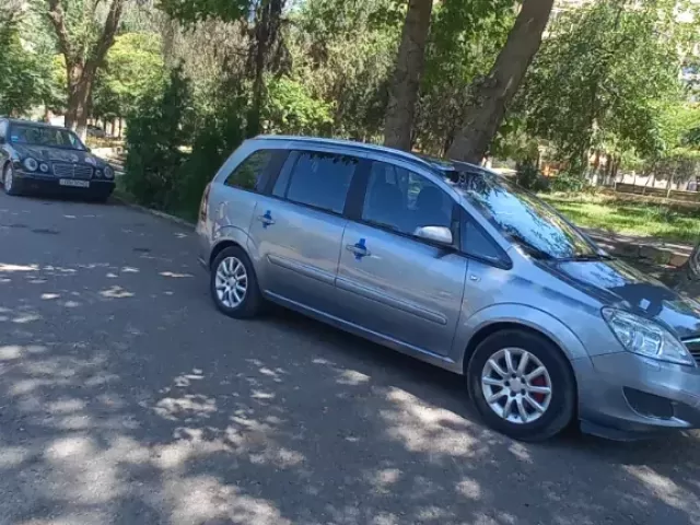 Opel Zafira 1, avtobaza.tj